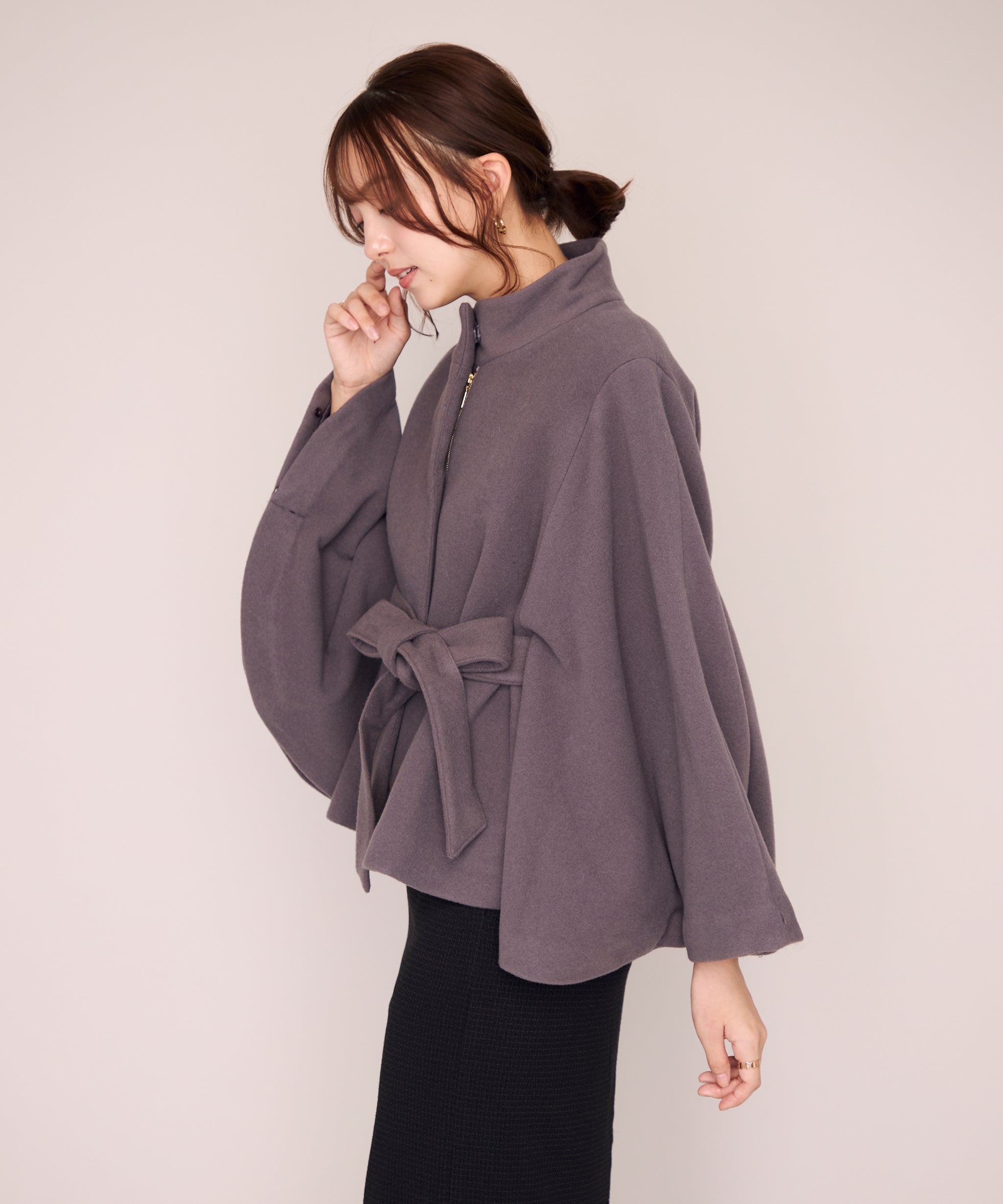 先行予約/10月下旬入荷予定】ファー襟ポンチョコート/MM648605 – MISCH