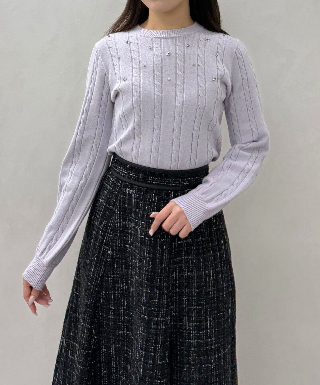 【WEB限定予約販売/11月中旬発売予定】バックリボンビジューケーブルニット/MM548323