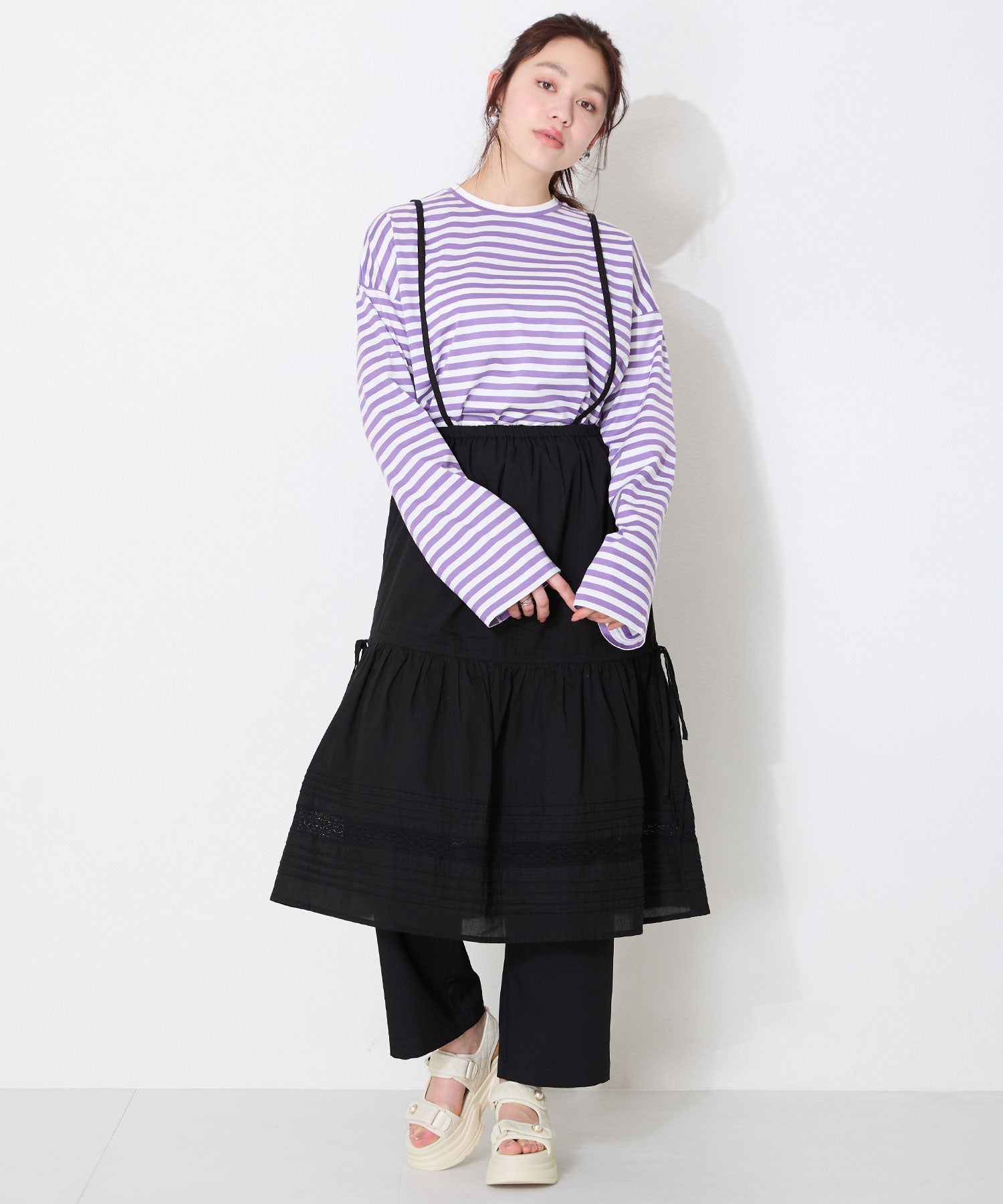 ミ*ン様 未使用　Hills Avenue バラ装飾サンダル 23cm 未使用 Hills Avenue バラ装飾サンダル 23cm - メルカリ