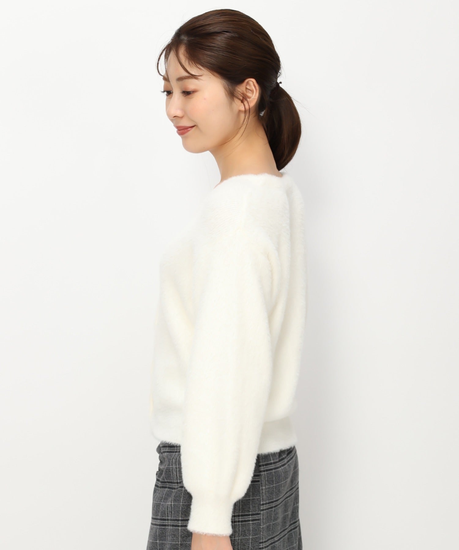 kay me ミルキーホワイト　ビジューカーディガン カーディガン– kay me