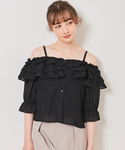 画像をギャラリービューアに読み込む, 【WEB限定予約販売/5月上旬発売予定】オフショルフリルブラウス/TT418121
