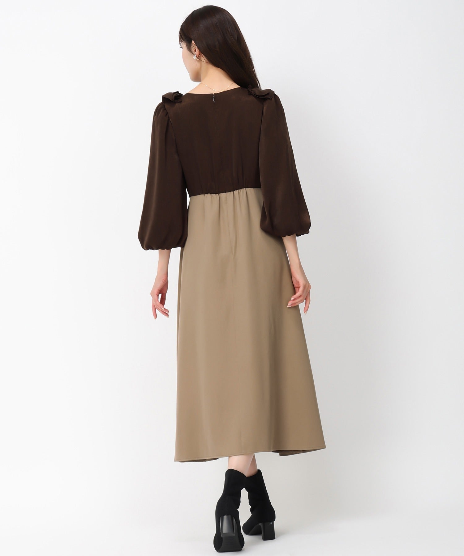 m._.k　Sワンピ 一部店舗限定アイテム】ラッフルコンビワンピース/MM437416 – MISCH