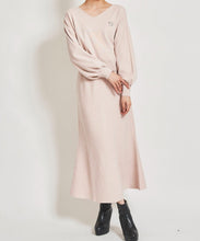 画像をギャラリービューアに読み込む, ブローチ付きニットセットアップ/TT437423
