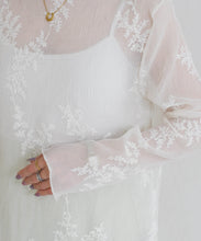 画像をギャラリービューアに読み込む, 【一部店舗限定】フェミニンシアーレーストップス/MM658201
