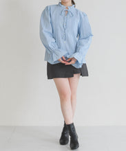 画像をギャラリービューアに読み込む, 【一部店舗限定】フリルカラー前リボンブラウス/MM658108
