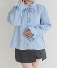 画像をギャラリービューアに読み込む, 【一部店舗限定】フリルカラー前リボンブラウス/MM658108
