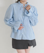 画像をギャラリービューアに読み込む, 【一部店舗限定】フリルカラー前リボンブラウス/MM658108
