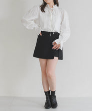 画像をギャラリービューアに読み込む, 【一部店舗限定】フリルカラー前リボンブラウス/MM658108
