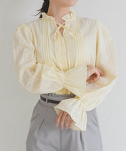 画像をギャラリービューアに読み込む, 【一部店舗限定】フリルカラー前リボンブラウス/MM658108
