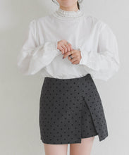画像をギャラリービューアに読み込む, 【一部店舗限定】フリルスタンドカラーブラウス/MM658110
