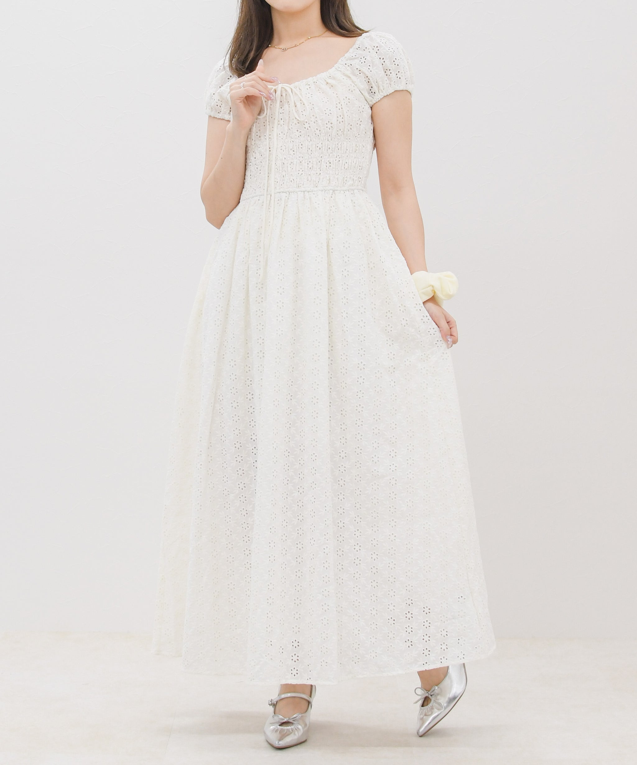 一部店舗限定】カットワークレースフレアワンピース/MM657409 – MISCH