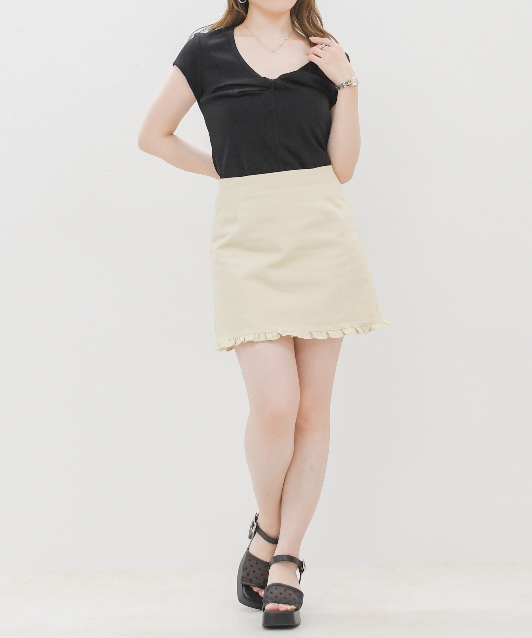 一部店舗限定】フロントツイスト半袖カットソー/MM658213 – MISCH