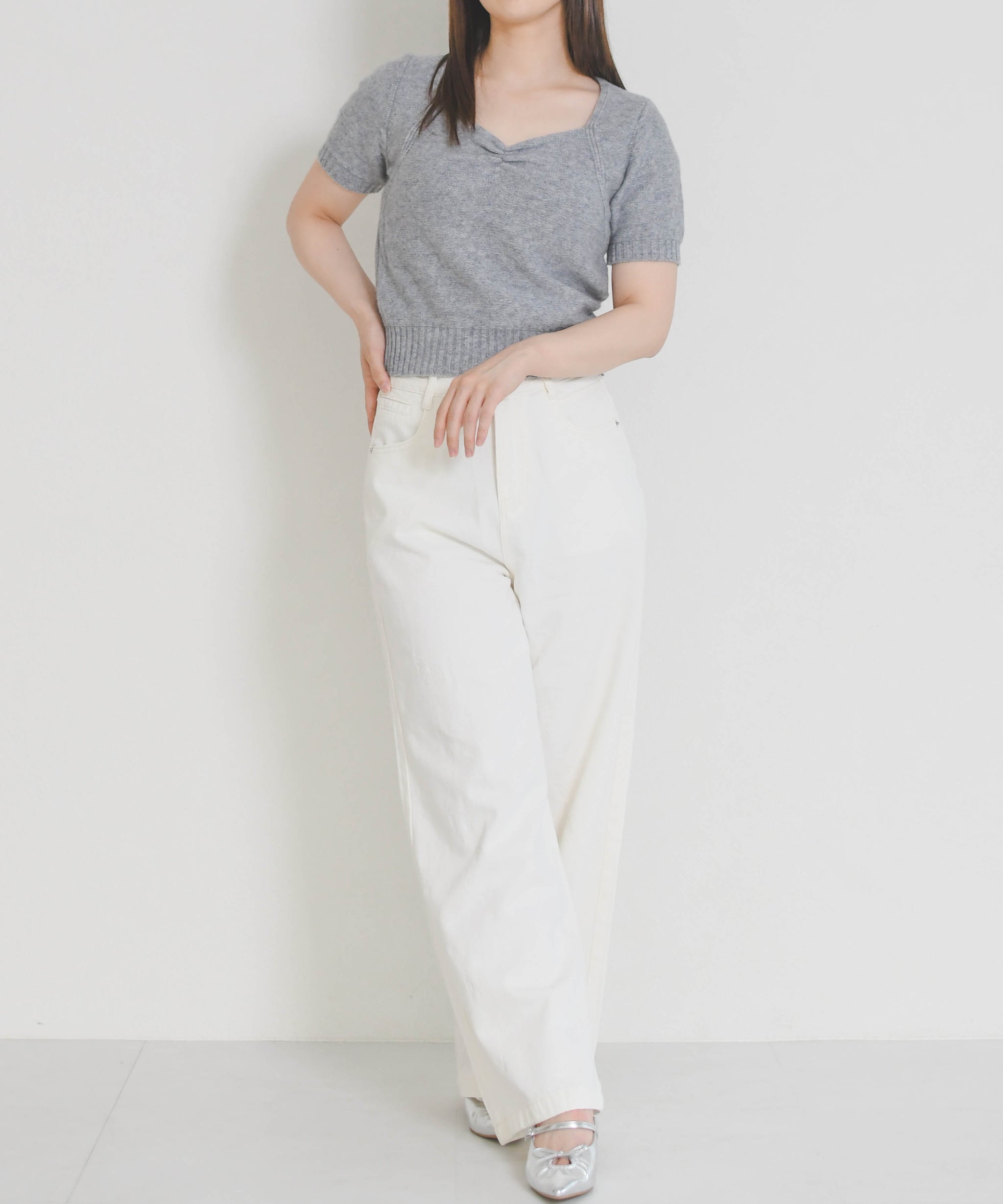 新品！pois♡スプラッシュパンツMホワイト 一部店舗限定】リボンモチーフデニムワイドパンツ/MM657305 – MISCH