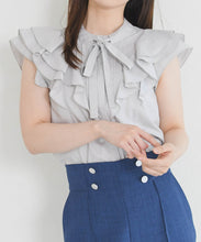 画像をギャラリービューアに読み込む, 【予約販売/5月上旬発売予定】タックリボン綿タッチフリルブラウス/MM628113
