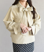 画像をギャラリービューアに読み込む, リボンタイ付きブルゾン/TT618502
