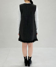 画像をギャラリービューアに読み込む, 【一部店舗限定】裾レースVネックミニジャンパースカート/MM657402
