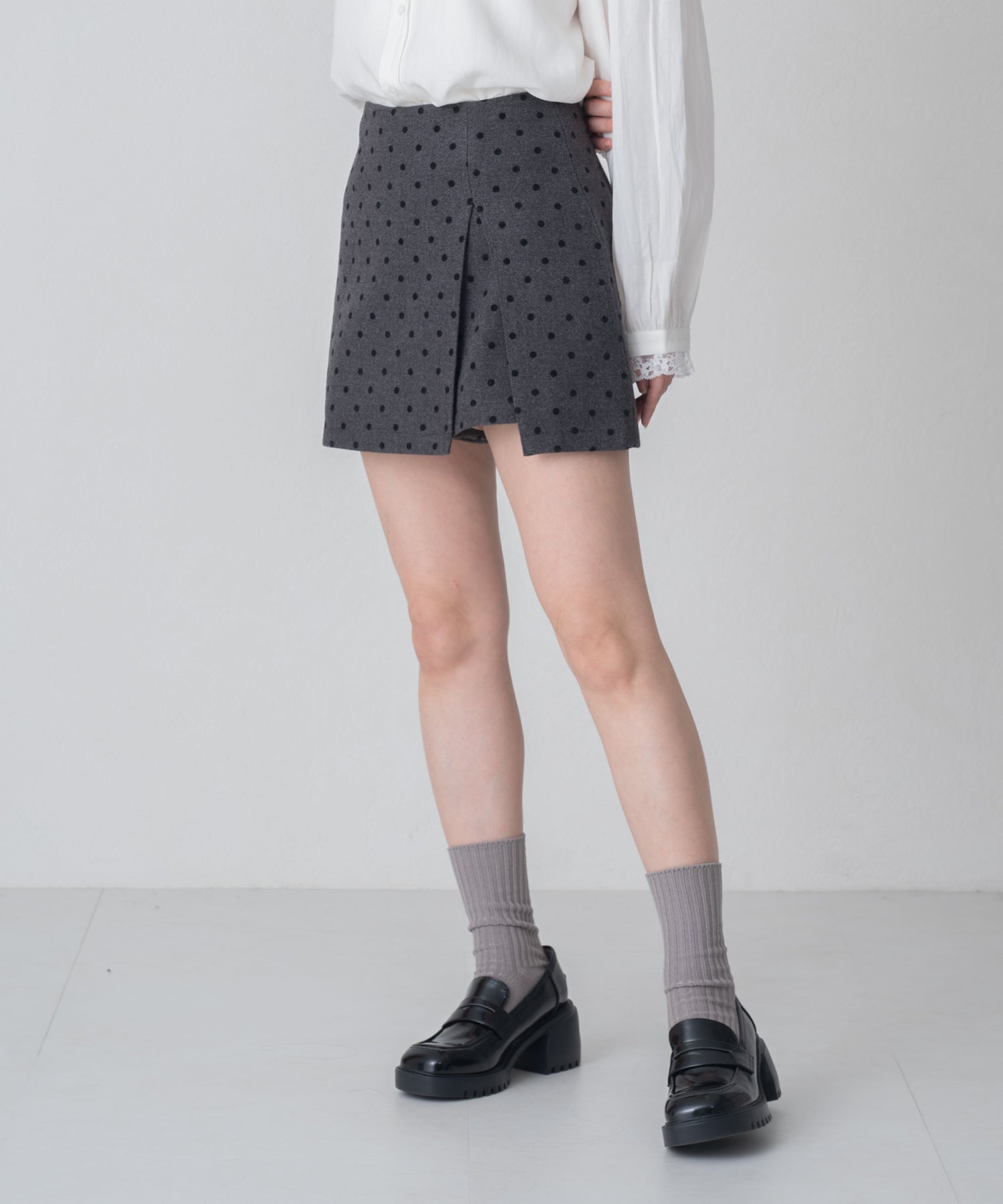 一部店舗限定】スリットレイヤードミニスカート/TT657207 – MISCH