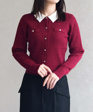 画像をギャラリービューアに読み込む, 【WEB限定予約販売/11月中旬発売予定】シャツ襟付きケーブルカーディガン/MM548410
