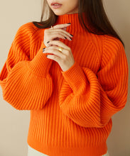 画像をギャラリービューアに読み込む, ハイネックボリュームスリーブニット/MO33N04
