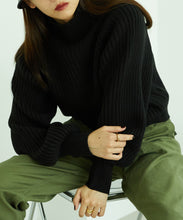 画像をギャラリービューアに読み込む, ハイネックボリュームスリーブニット/MO33N04
