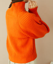 画像をギャラリービューアに読み込む, ハイネックボリュームスリーブニット/MO33N04
