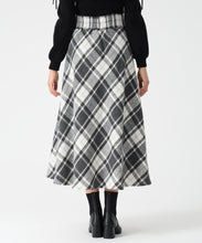 画像をギャラリービューアに読み込む, 【WEB限定予約販売/11月上旬発売予定】ロービングチェックサーキュラースカート/MM547221
