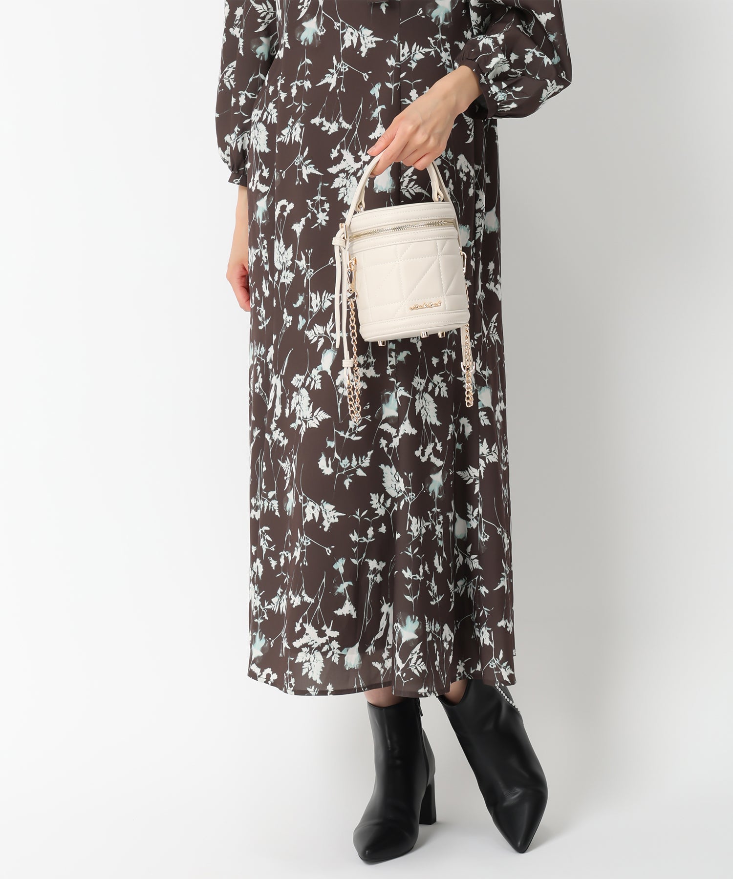 ぼかしフラワータイ付きワンピース/MM437409 – MISCH MASCH|31 Sons de