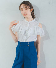 画像をギャラリービューアに読み込む, 【WEB先行予約/5月下旬発売予定】フリル肩開きシャツブラウス/MM528122

