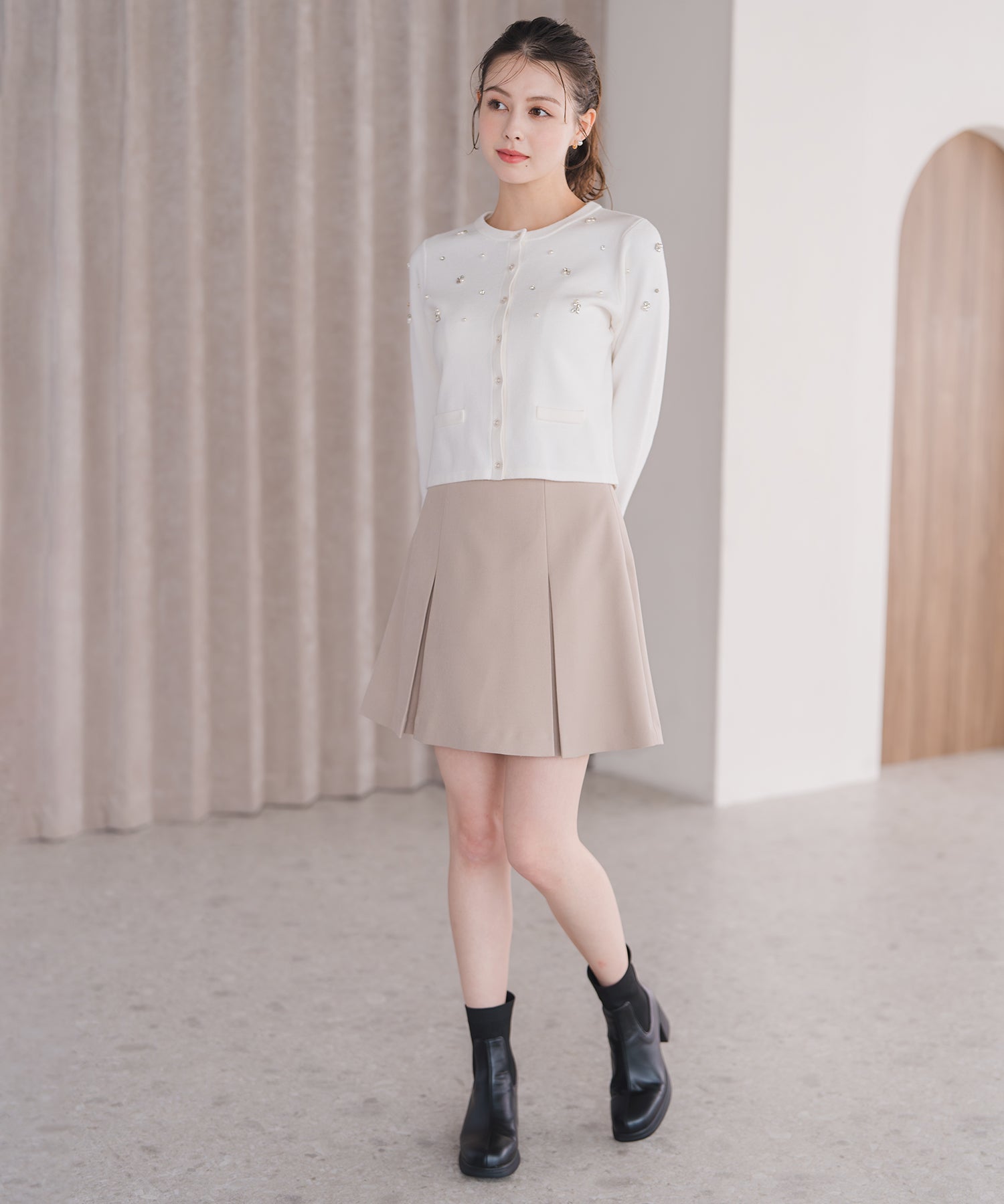 DECEMBER MAY ゴルフ 総柄プリントミニスカート ベージュ DECEMBER MAY ゴルフ 総柄プリントミニスカート ベージュ