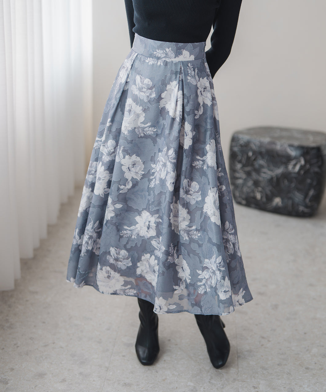 【WEB限定予約販売/11月中旬発売予定】水彩フラワーカットジャガードスカート/MM547213