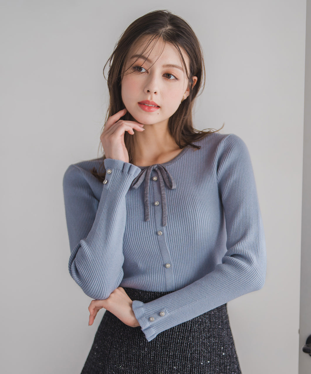 【WEB限定予約販売/10月下旬発売予定】フリル袖配色リボンニット/MM548309