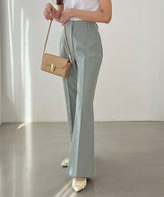 画像をギャラリービューアに読み込む, 【再入荷】【WEB限定アイテム】フレアカットタックパンツ/MM557304
