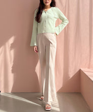 画像をギャラリービューアに読み込む, 【再入荷】【WEB限定アイテム】フレアカットタックパンツ/MM557304
