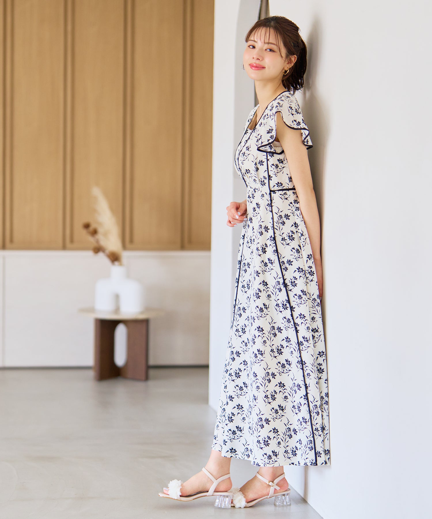 パイピングモノトーン花柄ワンピース/MM627405 – MISCH MASCH|31 Sons
