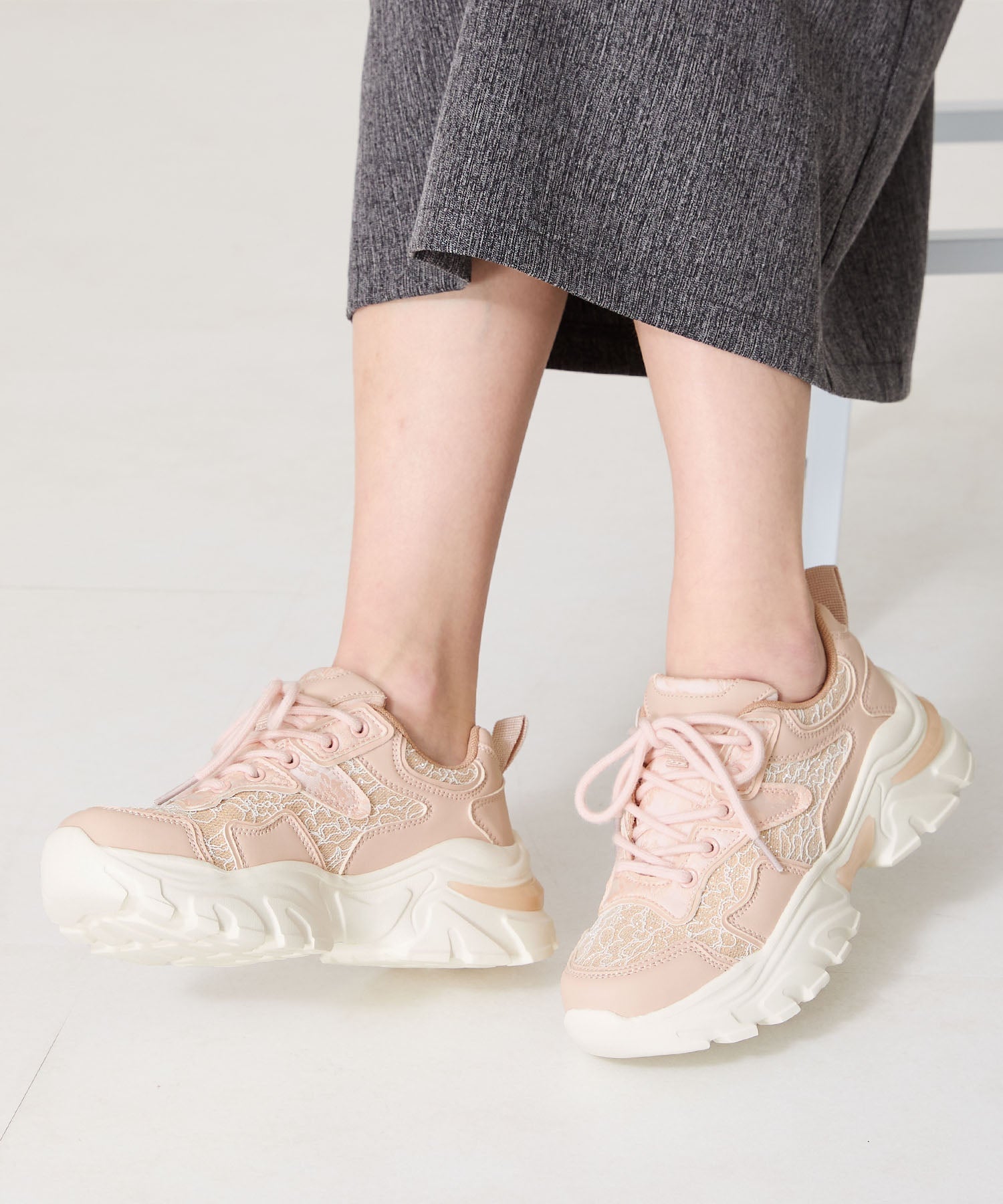 【関税&送料込】MACH & MACH With Heel Beige タマリス Tamaris サイドジップ5cmヒールスニーカー （ベージュ