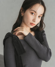 画像をギャラリービューアに読み込む, 【再入荷】ベロア肩リボンニット/TT538309
