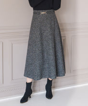 画像をギャラリービューアに読み込む, 【WEB限定予約販売/12月上旬発売予定】ビット付きベルトフレアスカート/MM547223
