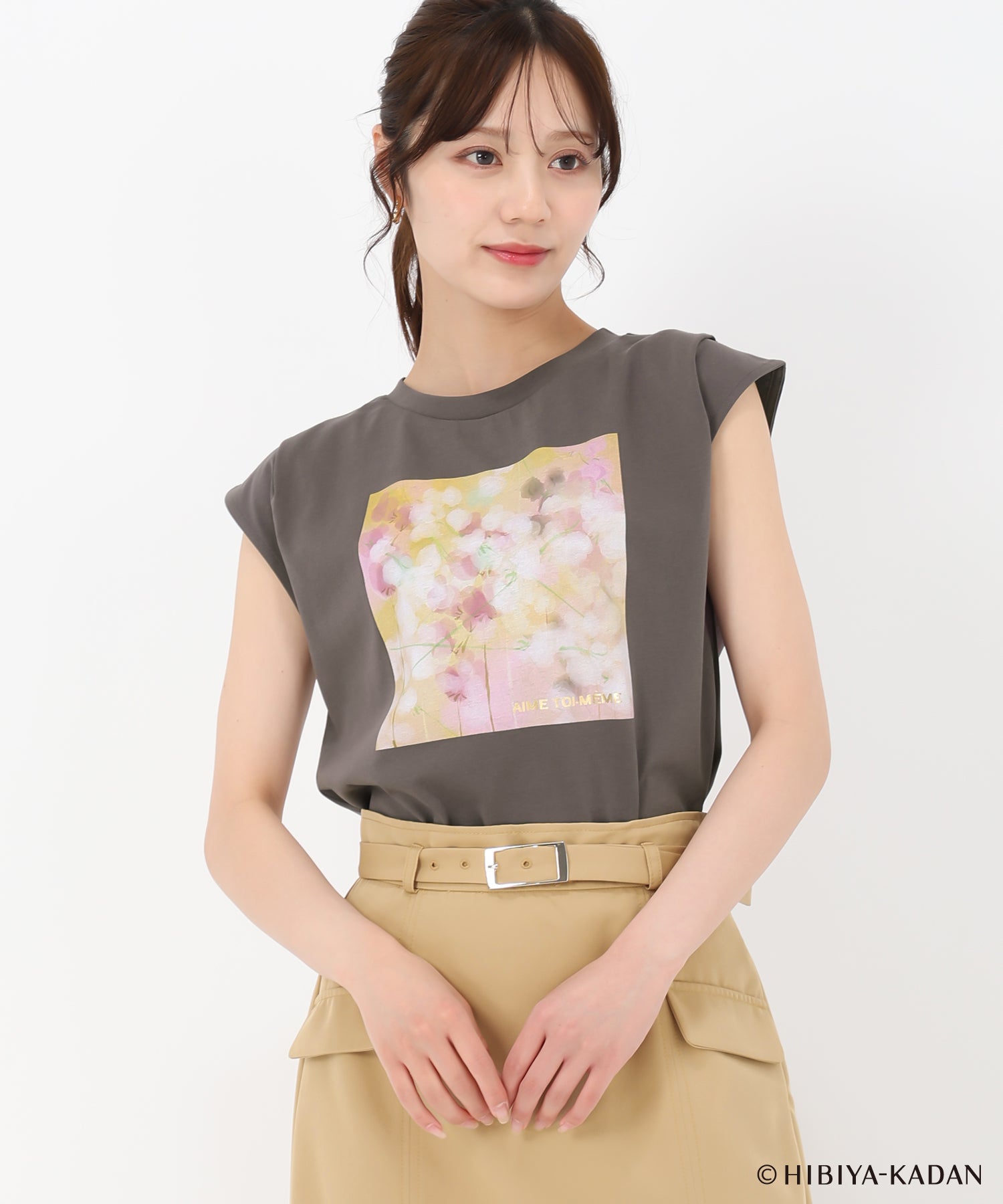 フラワープリントTEE フラワープリントTシャツ（Tシャツ/カットソー）｜Libra Cue