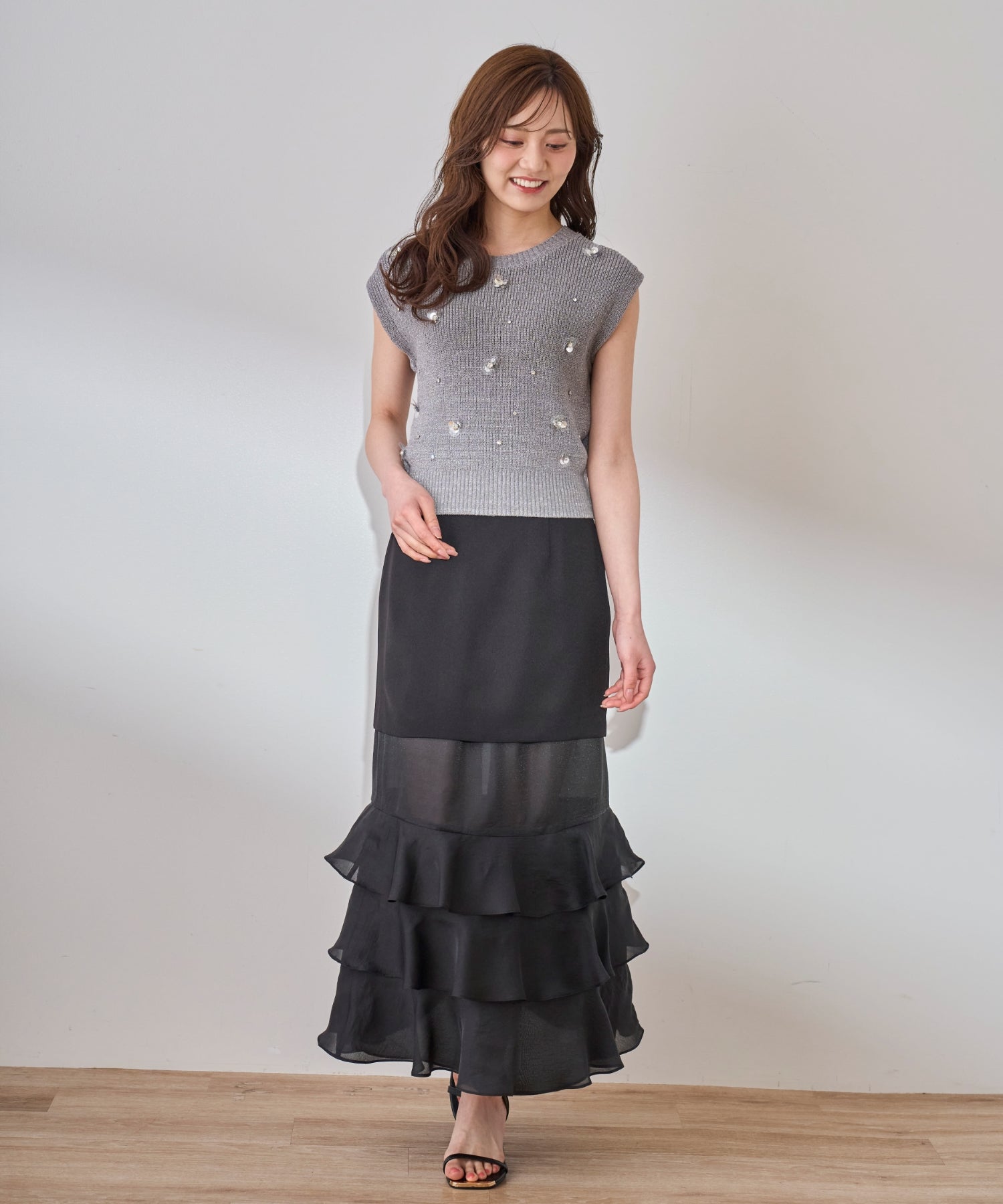 【新品未使用!】OLLEBOREBLA ブラック 花モチーフ ニット M ロゴ刺繍タートルニット/ブラック | TOPS | OBLI