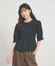 画像をギャラリービューアに読み込む, 一部店舗限定  シャーリングペプラムブラウス/TT558102
