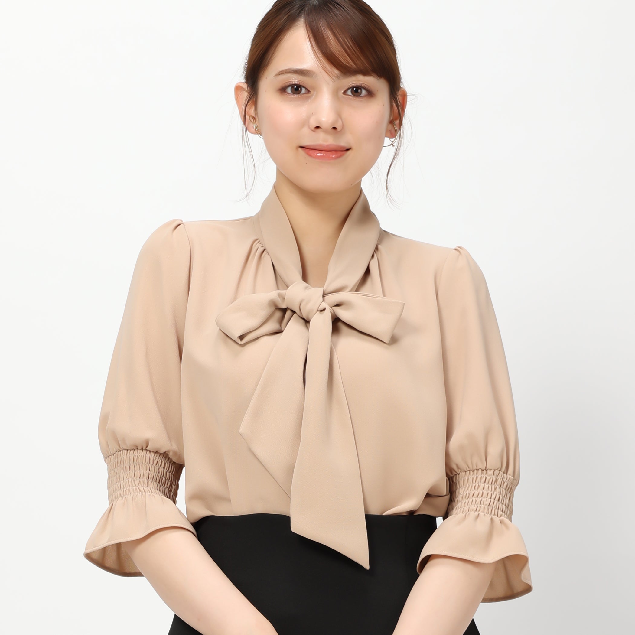 5分袖ボウタイブラウス【期間限定】7/30(日)23:59まで (ベージュ)