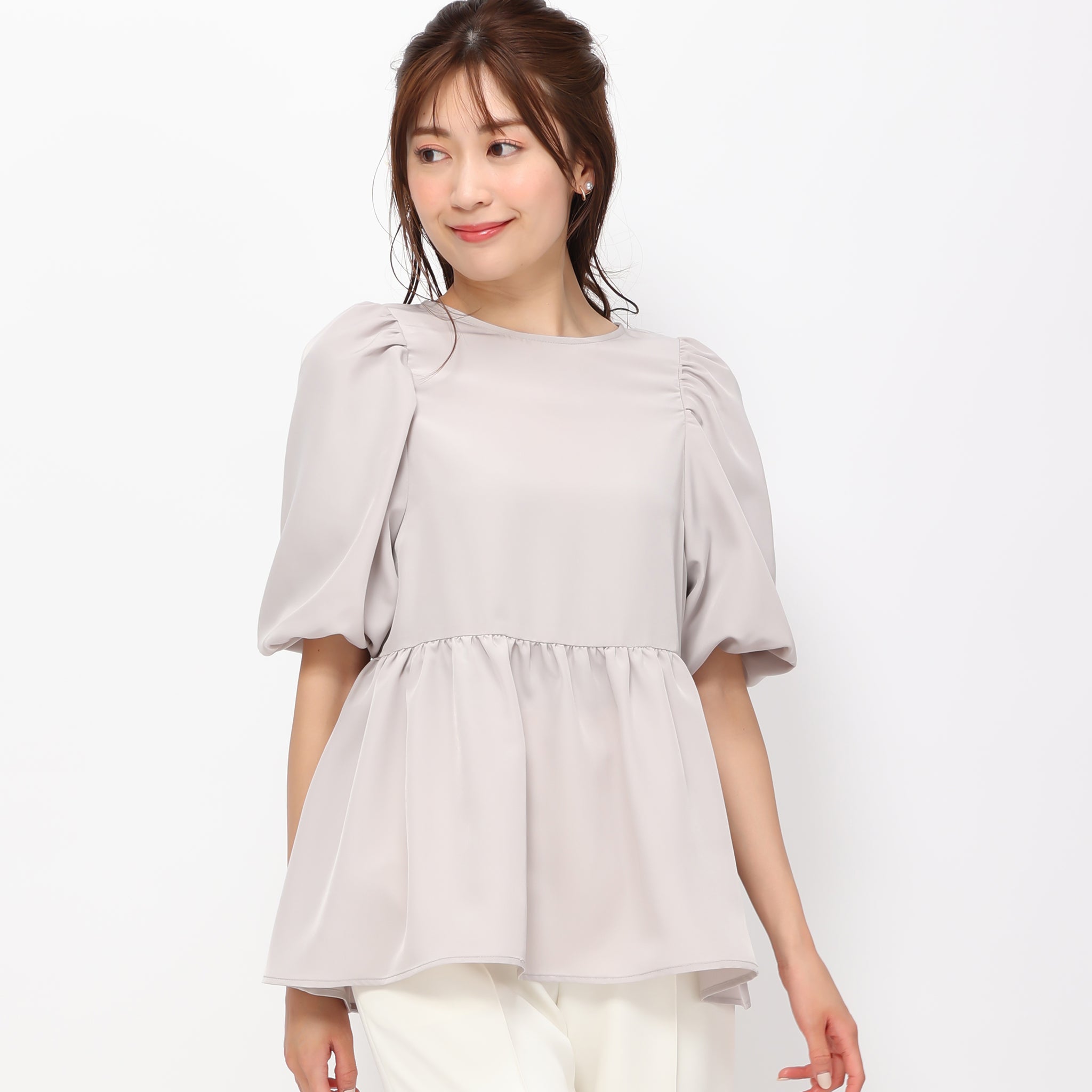 売り切り希望【オンライン完売】HYEON dot blouse ぺプラムブラウス